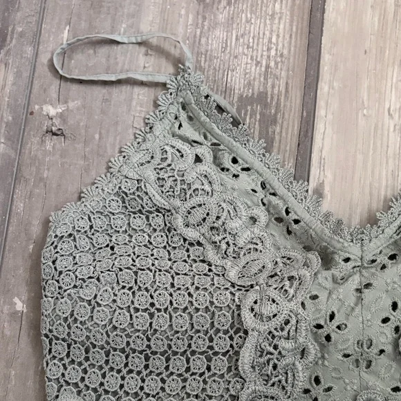 Abercrombie & Fitch Lace Camisole in Soft Green - Picture 3 of 5